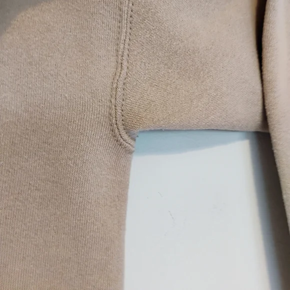 Woman's Vintage L Beige Sweatshirt with Embroidered Design - Picture 13 of 14